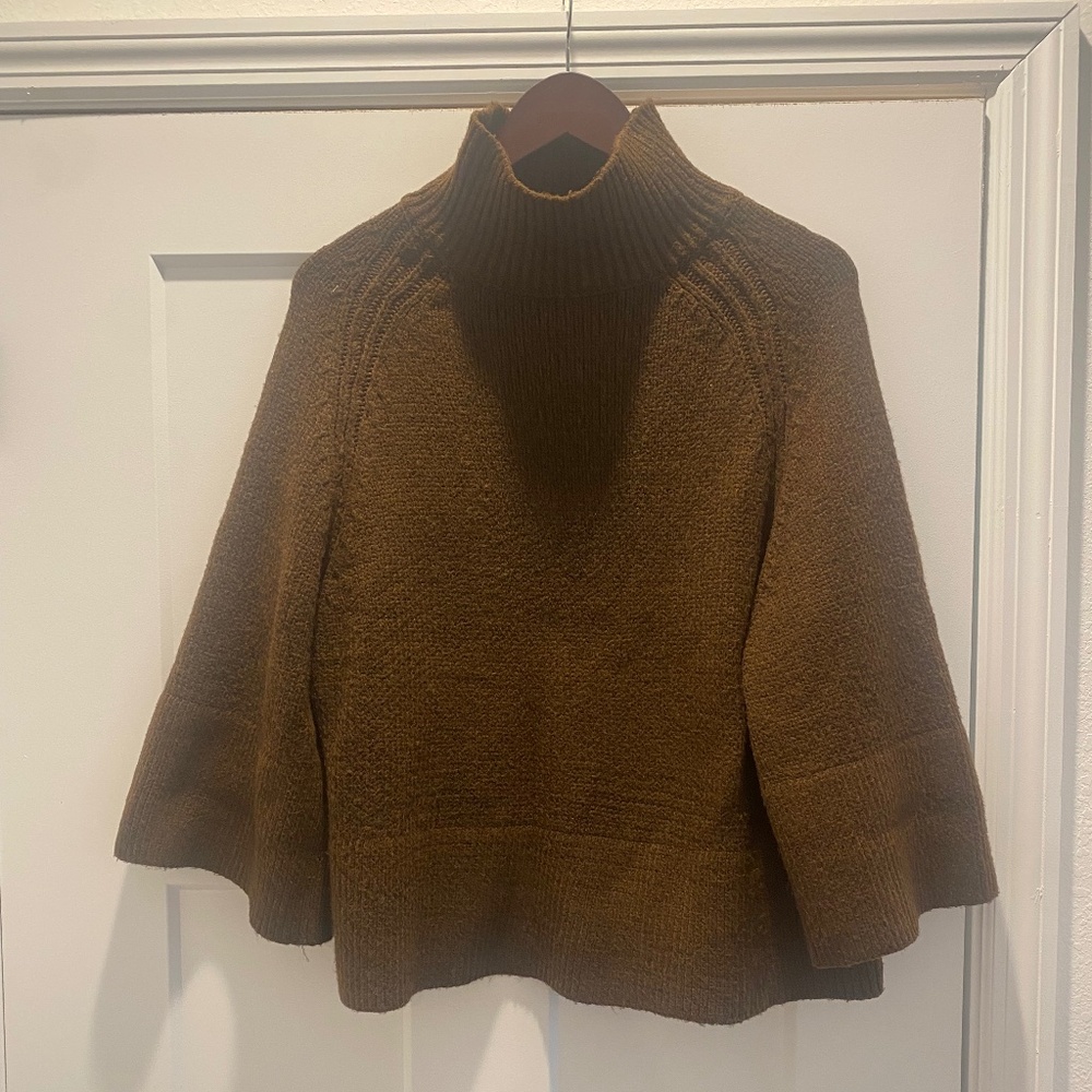 Miou Muse sweater with 3/4 length belle sleeves